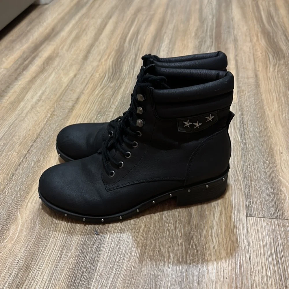 Combat boots with studs - Picture 4 of 9